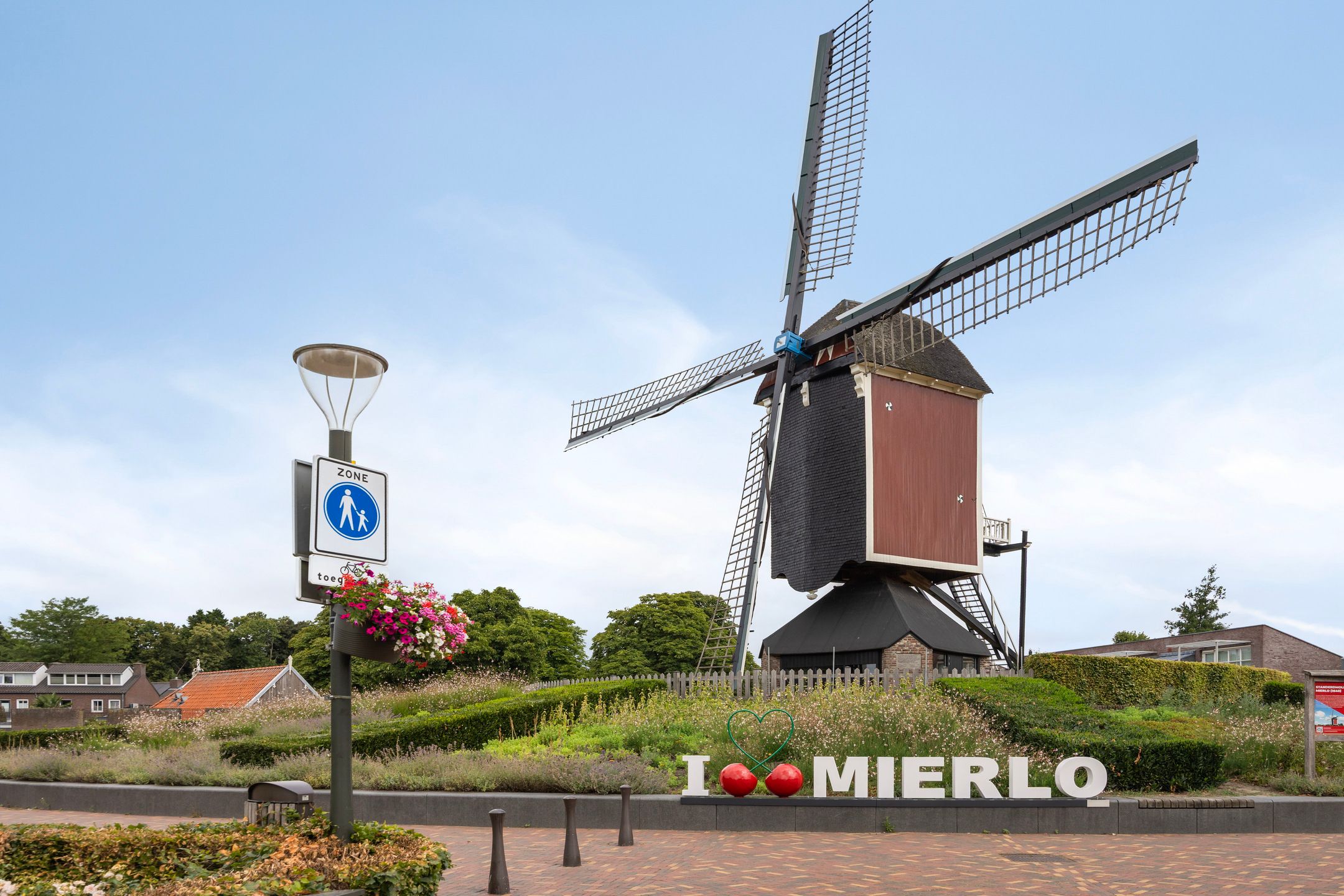 Foto 36 van Bisschop van Mierlostraat 114