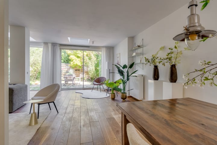 Photo 12 of Rechtsbuitenstraat 4