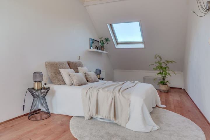 Photo 24 of Rechtsbuitenstraat 4