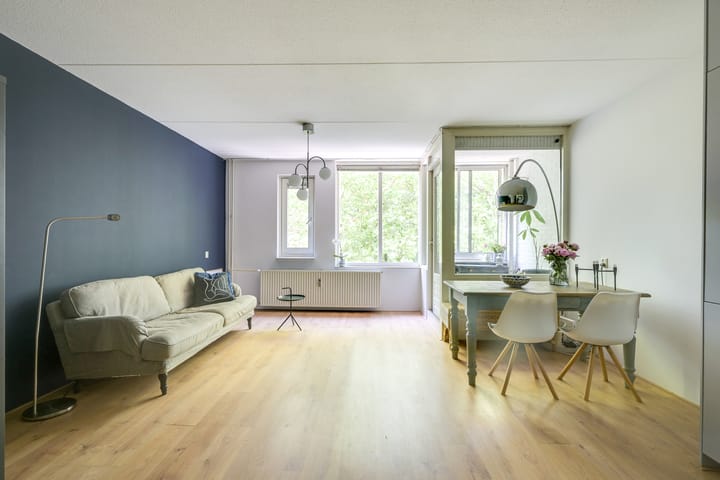 Photo 6 of M.A. de Ruyterstraat 42