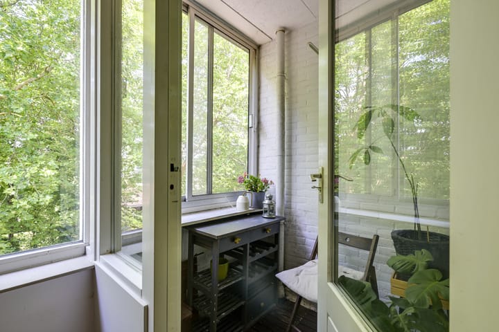 Photo 16 of M.A. de Ruyterstraat 42