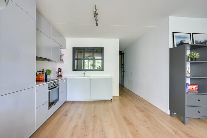 Photo 19 of M.A. de Ruyterstraat 42