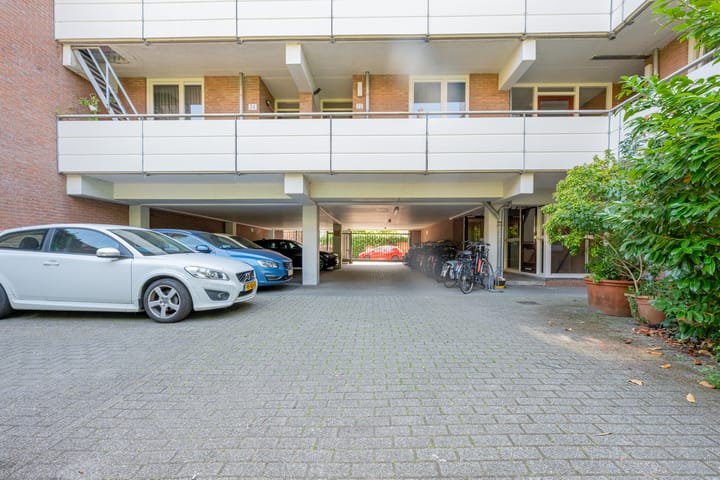 Photo 38 of M.A. de Ruyterstraat 42