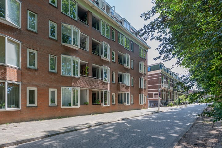 Photo 42 of M.A. de Ruyterstraat 42