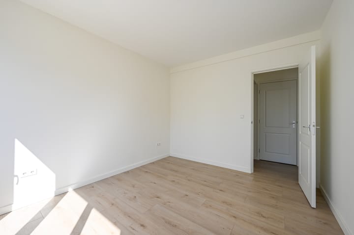 Photo 7 of Schiedamseweg 177