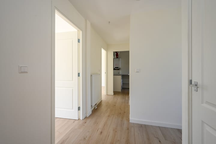 Photo 10 of Schiedamseweg 177