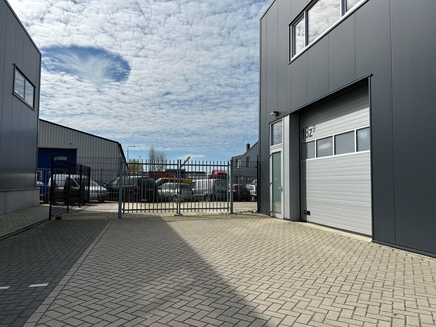 View photo 2 of Industrieweg 18-z9