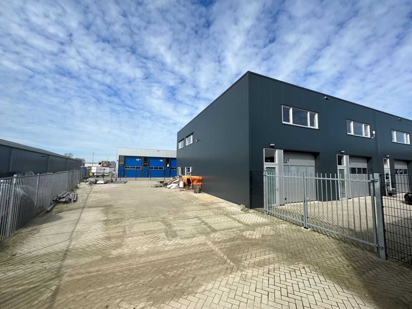 View photo 3 of Industrieweg 18-z9