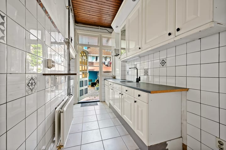 Foto 17 van De Genestetlaan 71