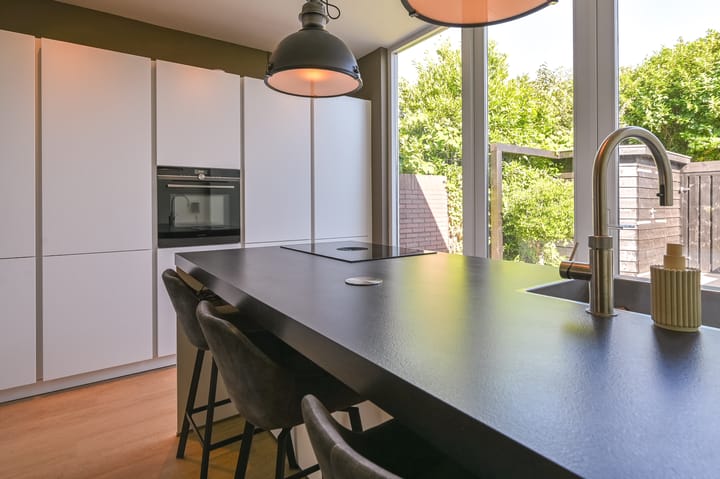 Photo 13 of Hyacinthenstraat 34