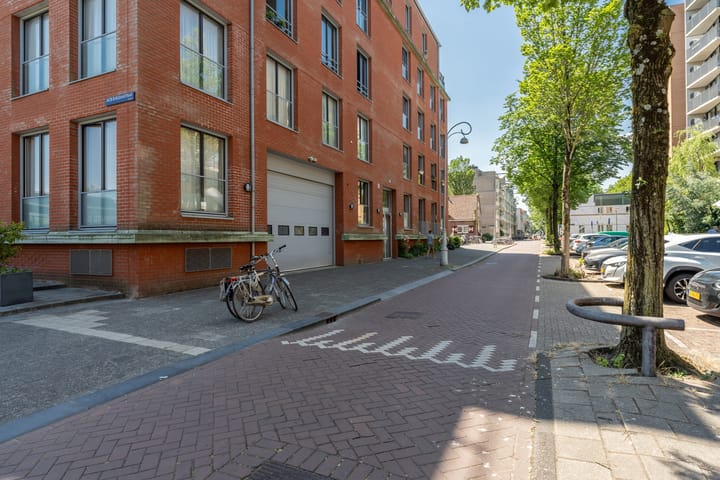 Foto 42 van Jacob Burggraafstraat 100