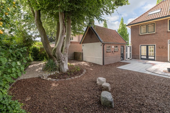 Foto 42 van Bouwheerstraat 7