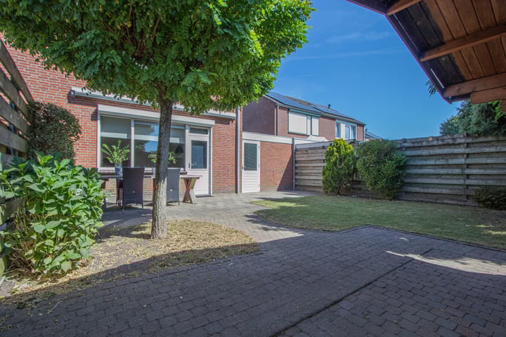 Foto 24 van Klaproosstraat 24