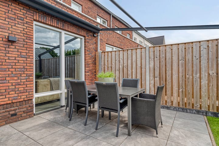 Foto 33 van Van de Ven-erf 25