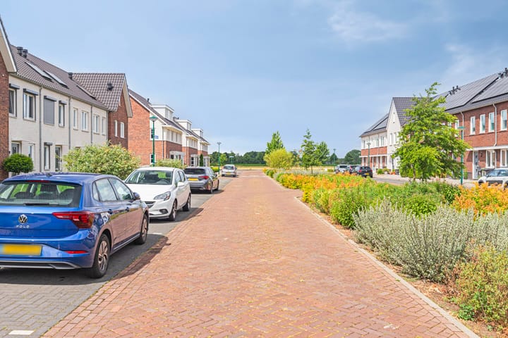 Foto 35 van Van de Ven-erf 25