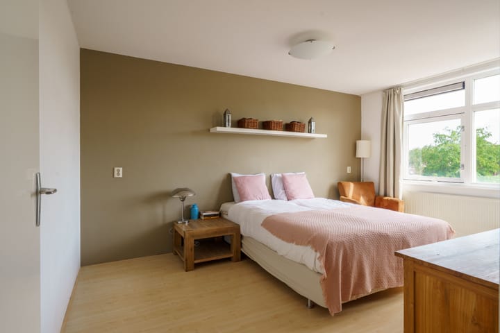 Foto 21 van Cornelis Matelieffstraat 56