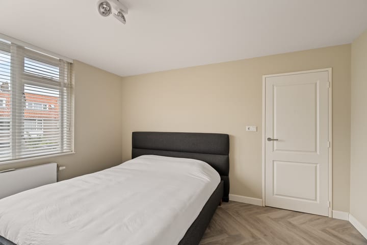 Photo 19 of Achterzeeweg 15