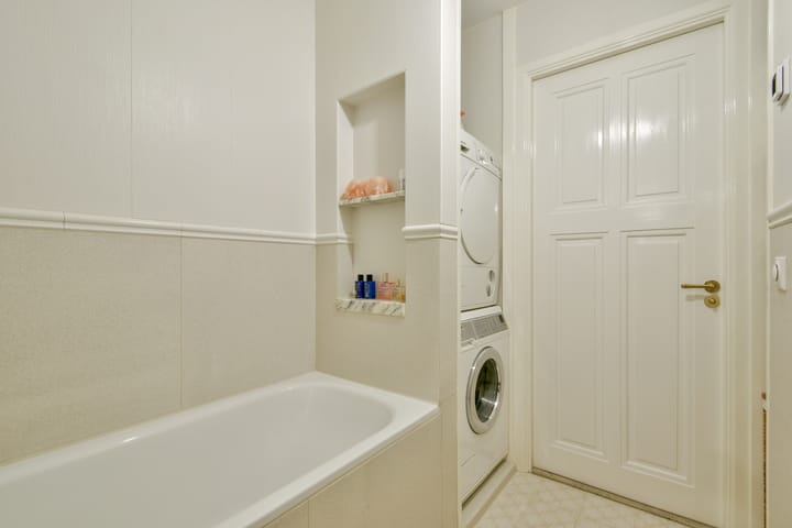 Photo 26 of Eerste Hugo de Grootstraat 1-2