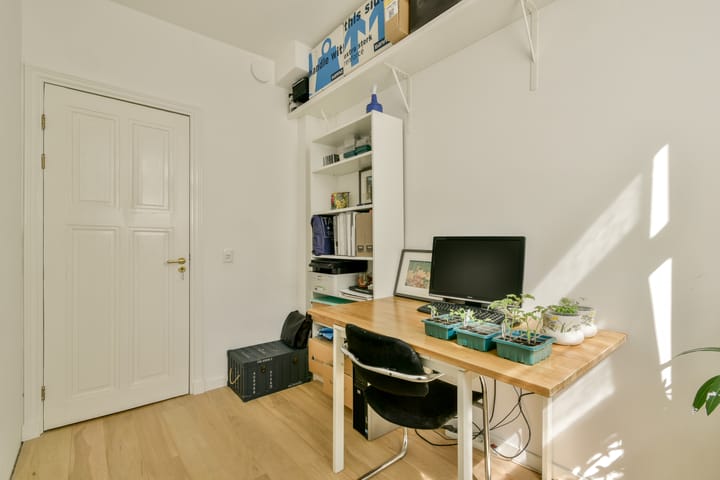 Photo 31 of Eerste Hugo de Grootstraat 1-2