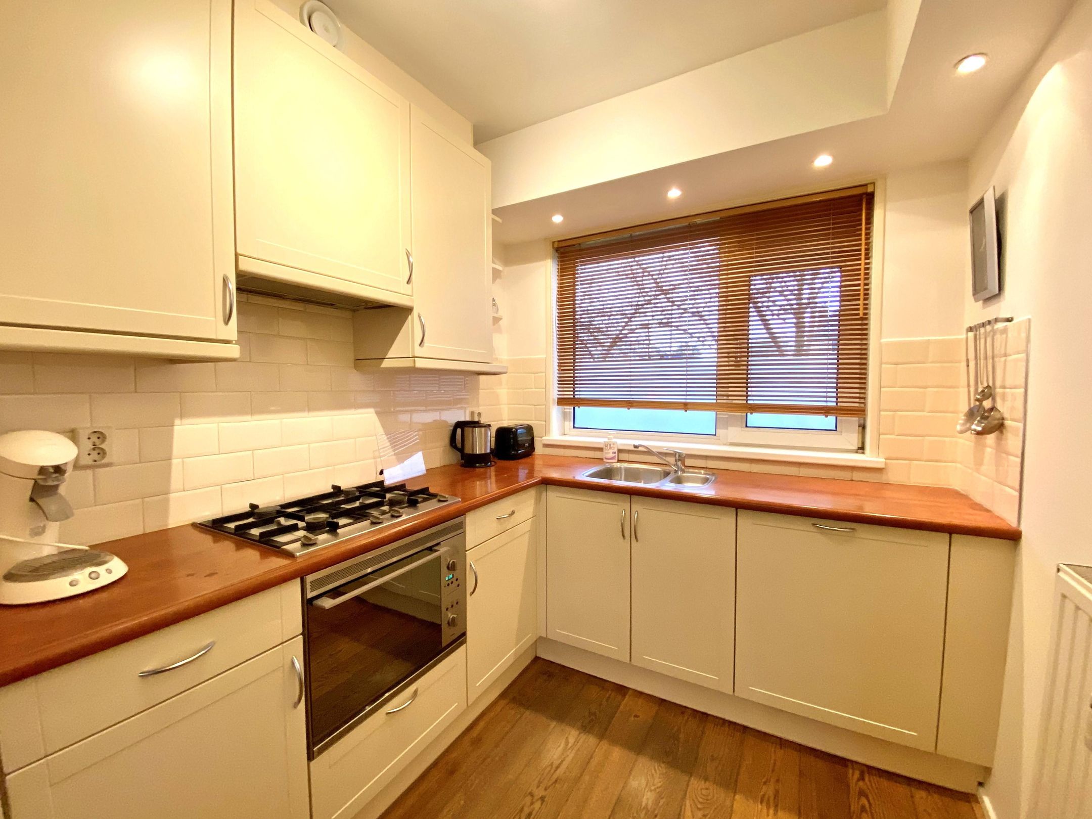 Foto 6 van Camera Obscuralaan 284