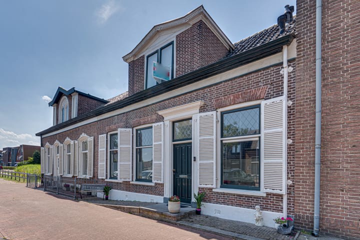 Photo 1 of Voorstraat 36