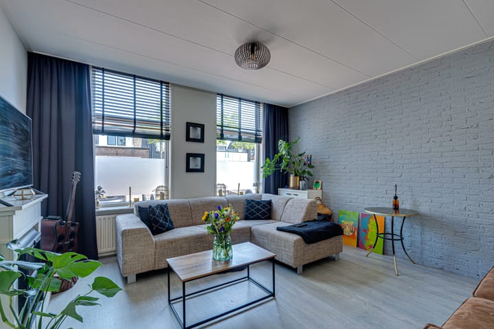 Photo 16 of Voorstraat 36