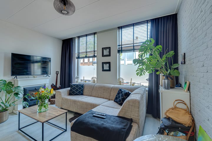 Photo 17 of Voorstraat 36