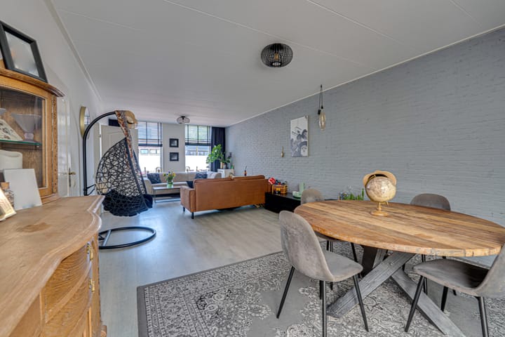 Photo 21 of Voorstraat 36