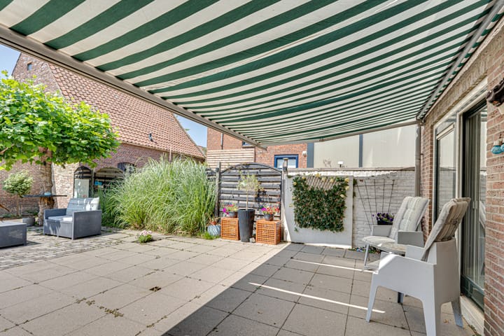 Photo 45 of Voorstraat 36