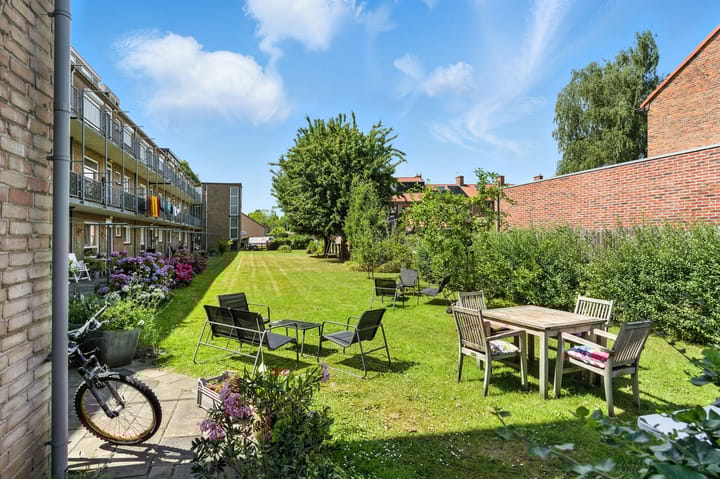 Foto 32 van Van Eesterensingel 27