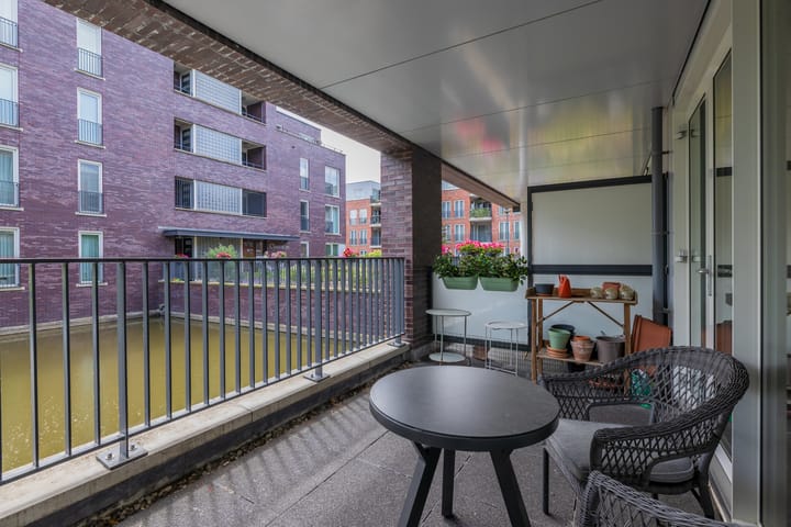 Photo 11 of Agneshove 42