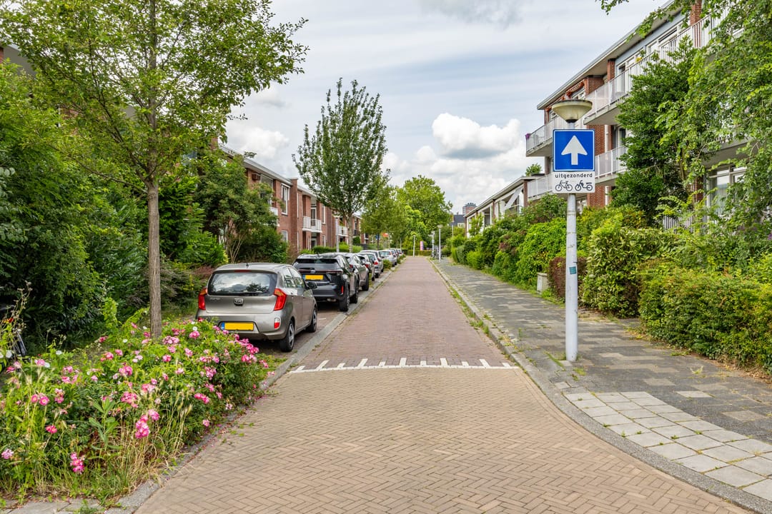 Foto 8 van Huygensstraat 16