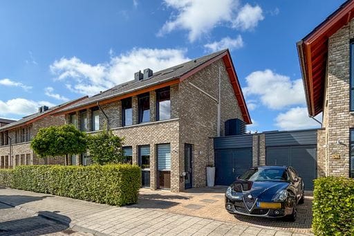 Zuiderkeerkring, 70, Alphen aan den Rijn, 2408TW, Zuid-Holland, Nederland 70