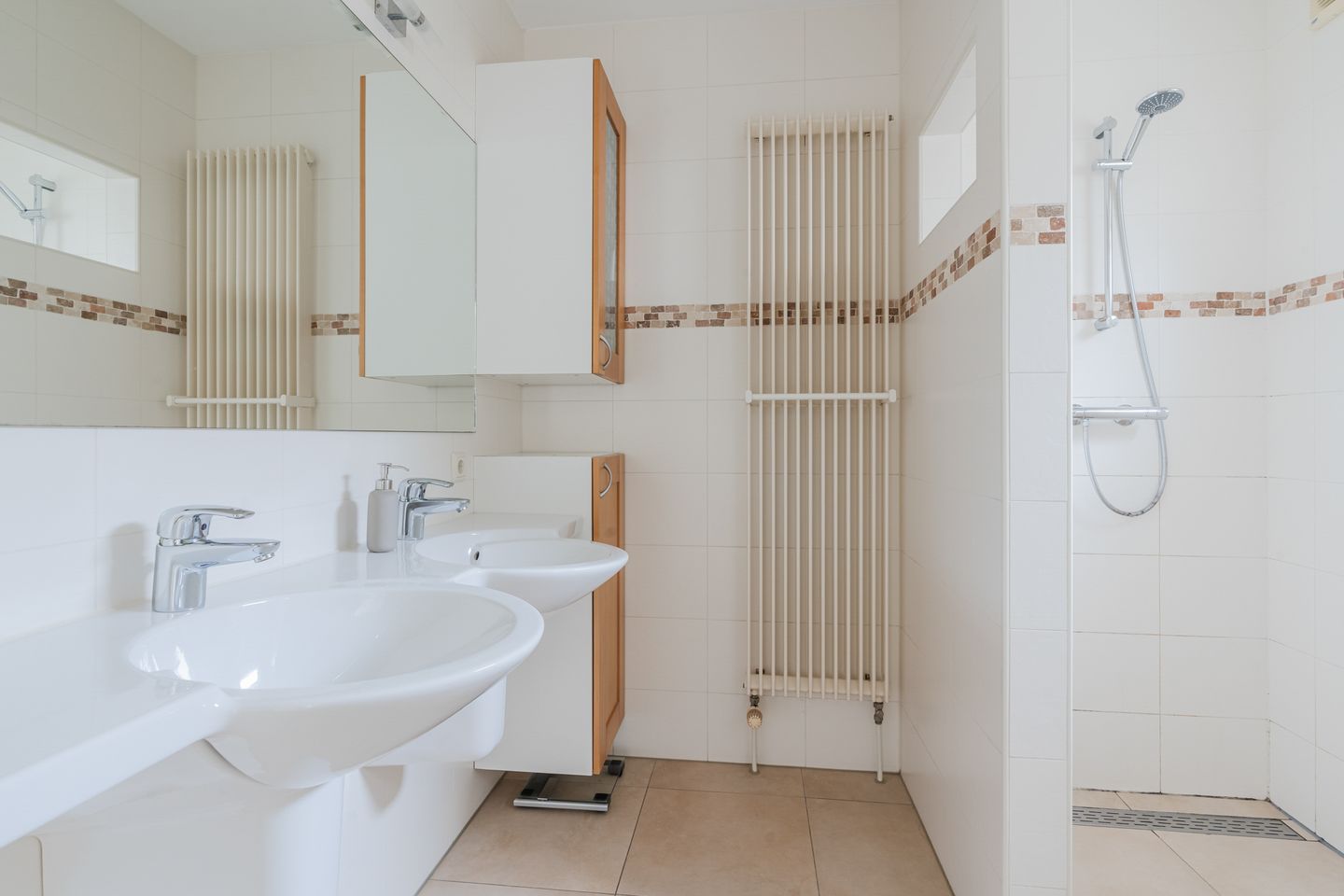 Photo 4 of Parallelweg West 12