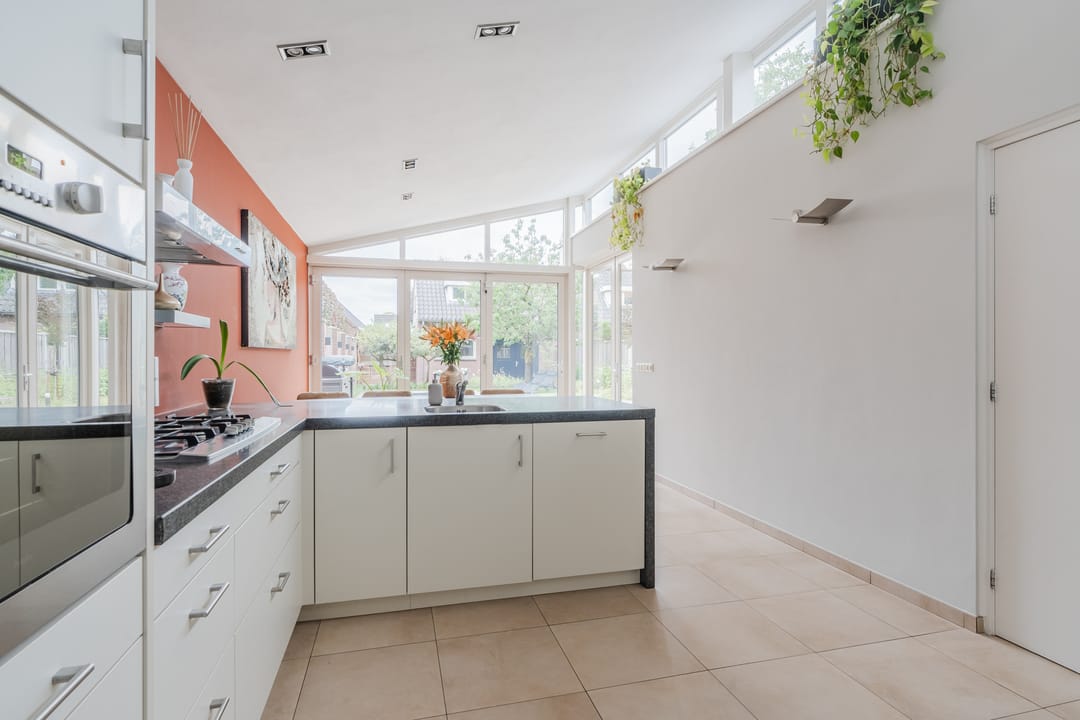 Photo 11 of Parallelweg West 12