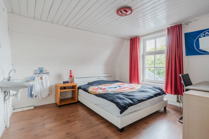 Foto 20 van Parallelweg West 12