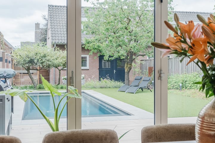 Foto 33 van Parallelweg West 12