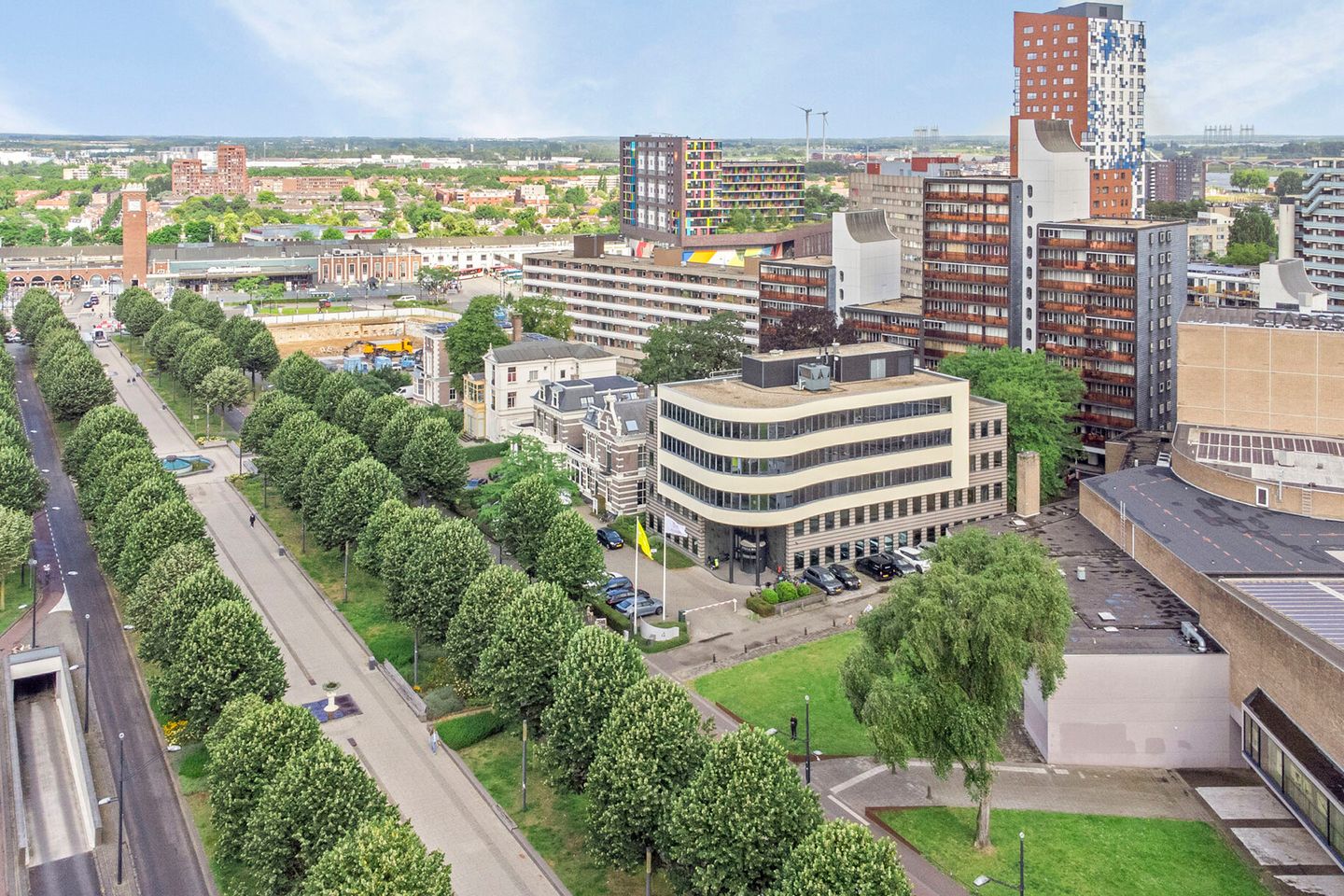 View photo 2 of van Schaeck Mathonsingel 4