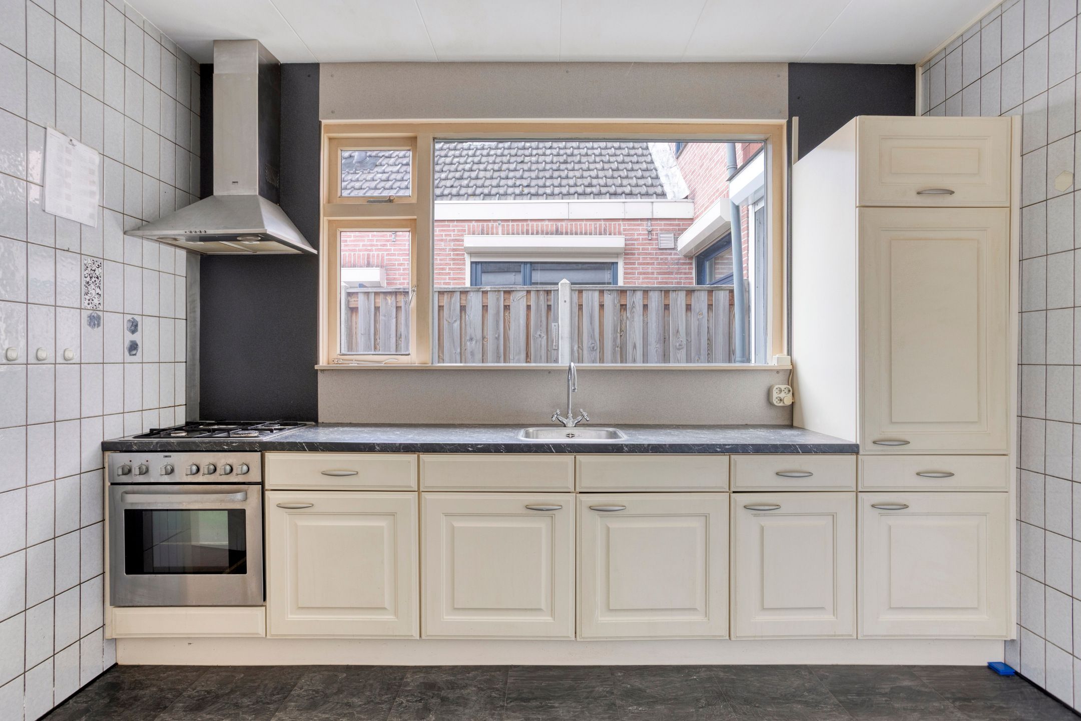 Photo 6 of Spoorstraat 214