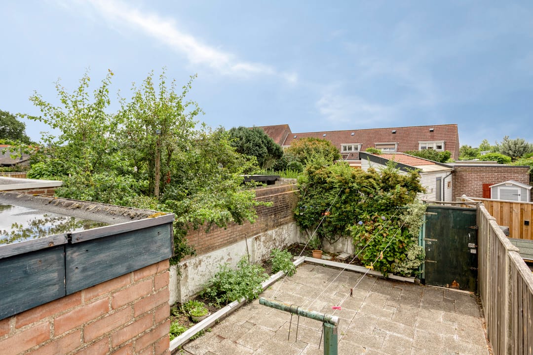 Photo 23 of Spoorstraat 214