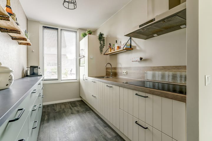 Foto 8 van Sperwerstraat 4