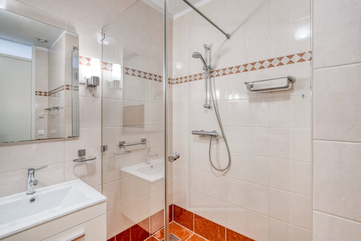 Photo 28 of Tamarixplantsoen 235