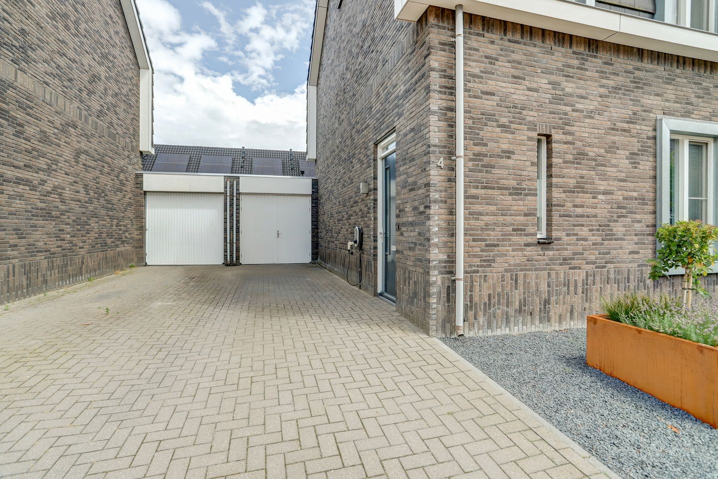 Foto 35 van Sperwerstraat 4