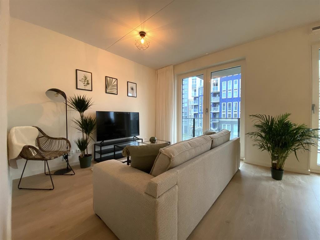 Foto 5 van Carel Willinkgracht 205