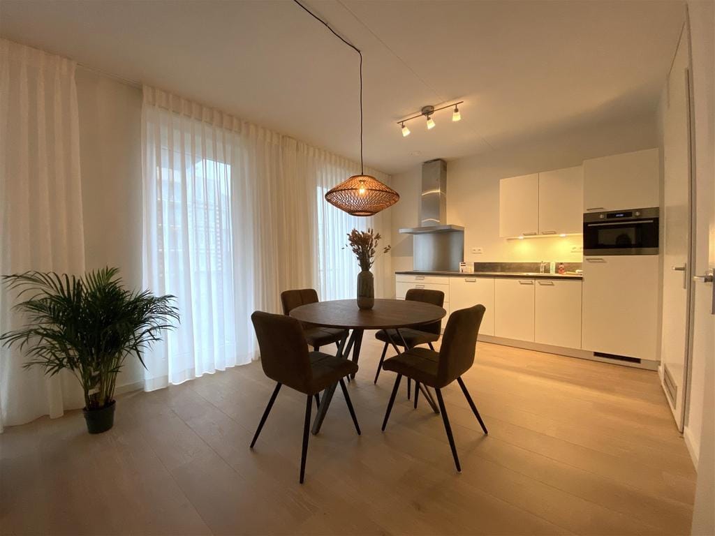 Foto 12 van Carel Willinkgracht 205