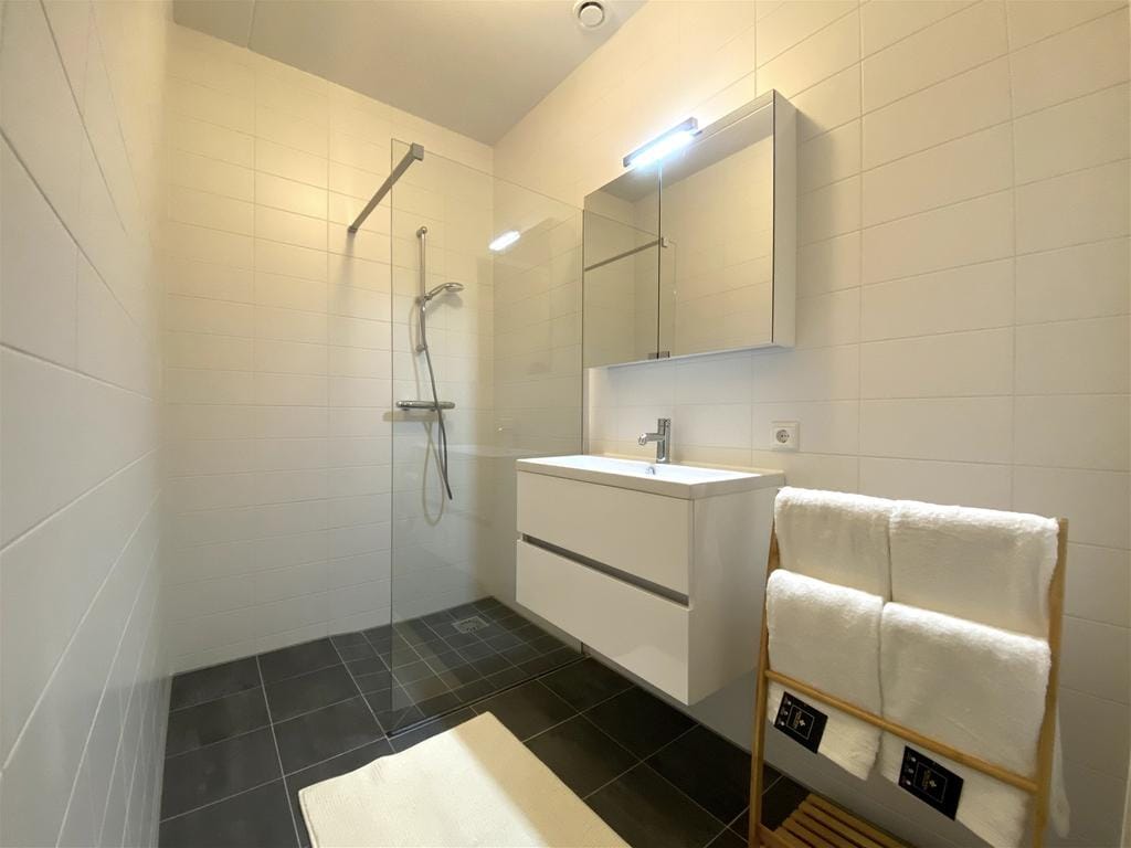 Foto 18 van Carel Willinkgracht 205