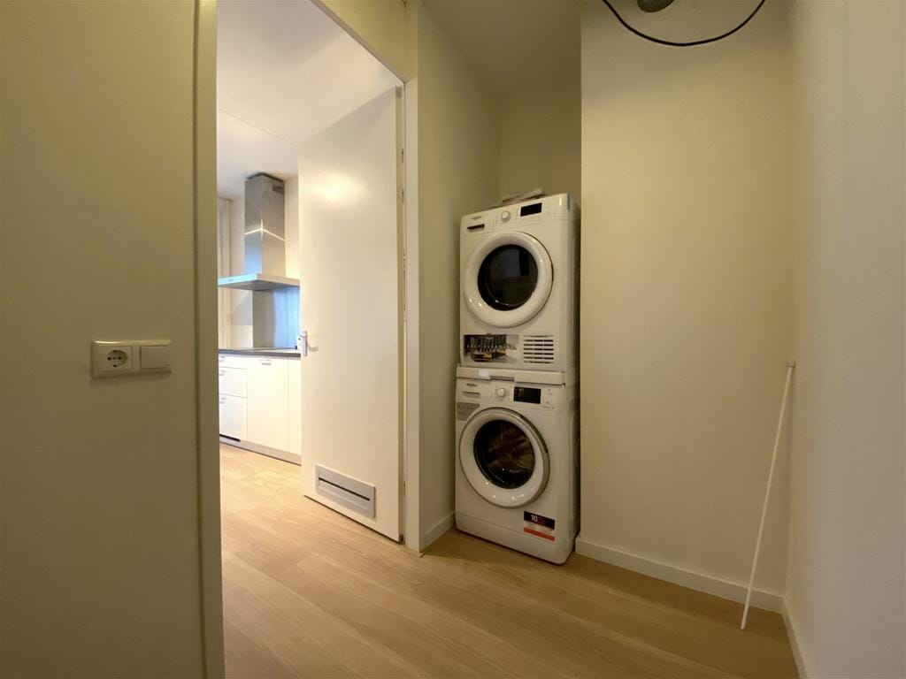 Foto 23 van Carel Willinkgracht 205