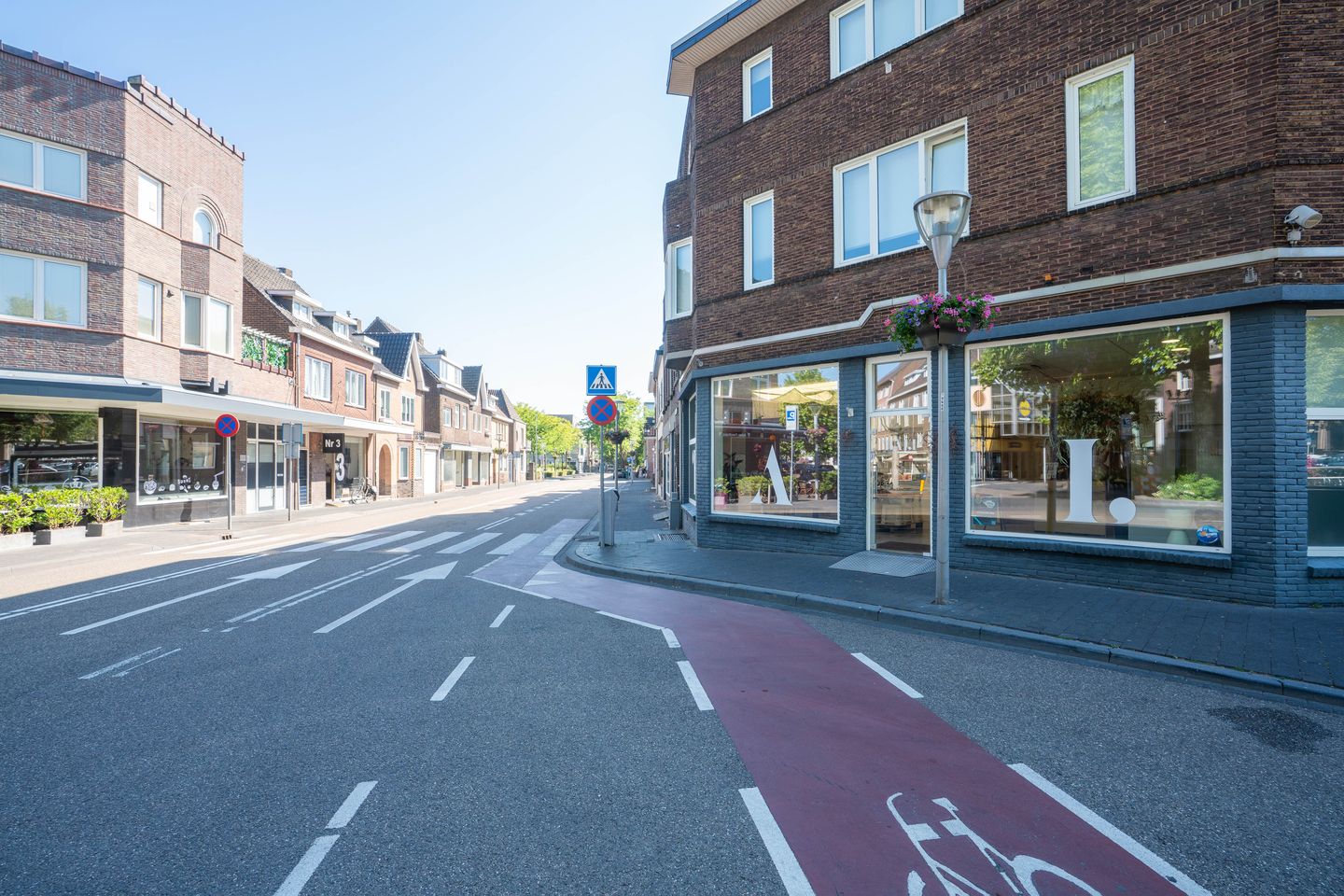 Bekijk foto 2 van Markt 48