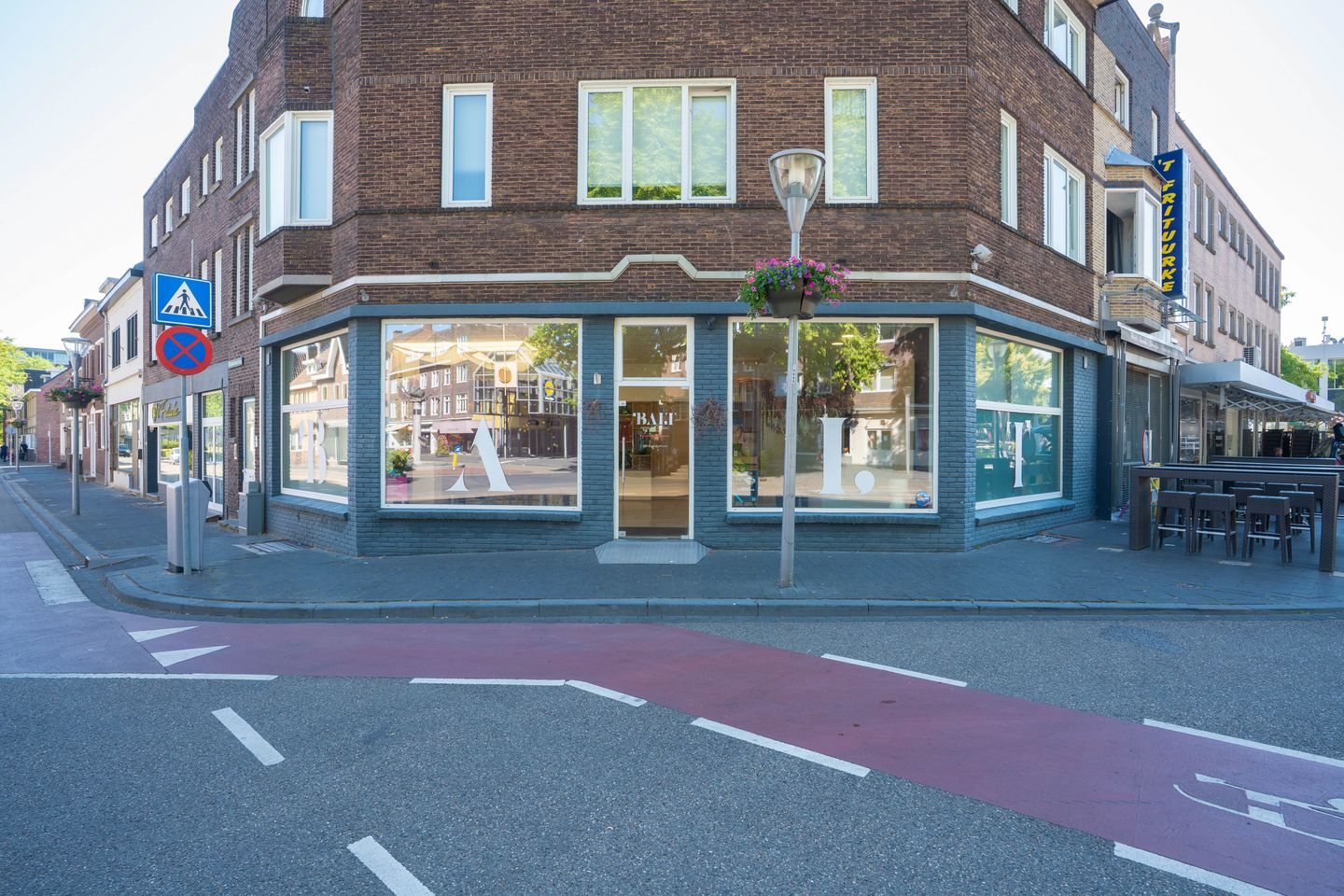 Bekijk foto 1 van Markt 48