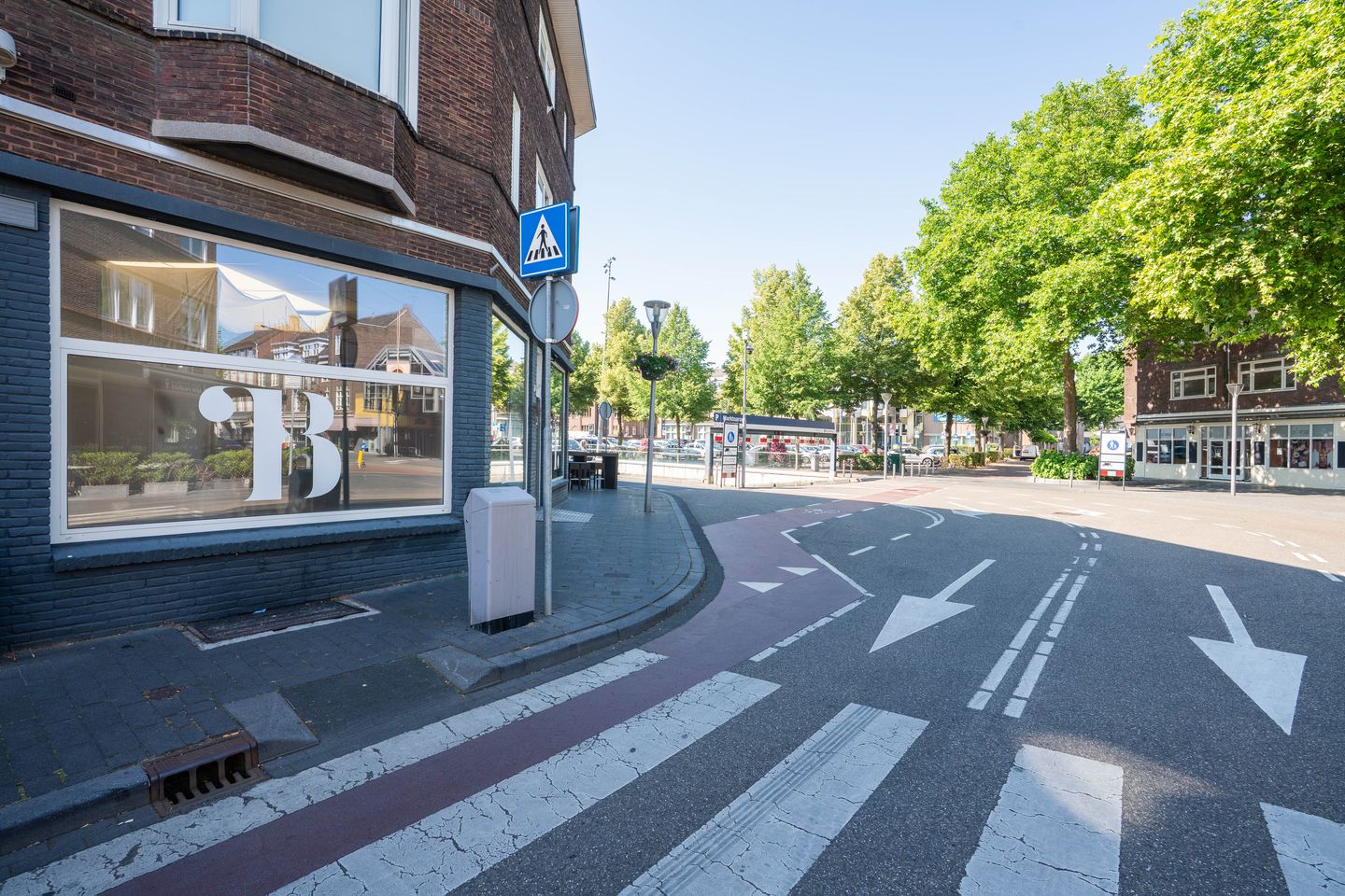 Bekijk foto 3 van Markt 48